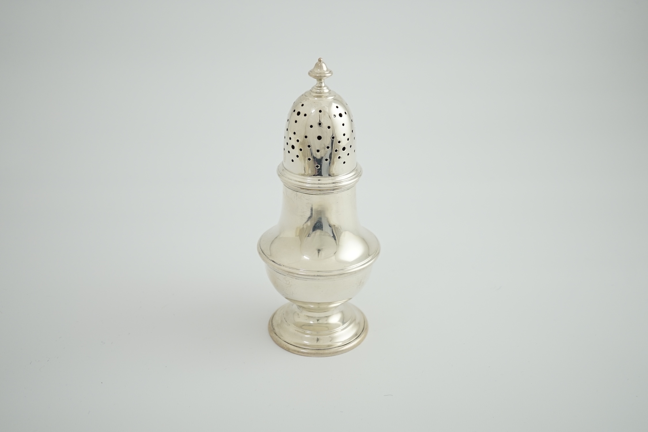 A George V silver baluster sugar caster, Edward Barnard & Sons Ltd